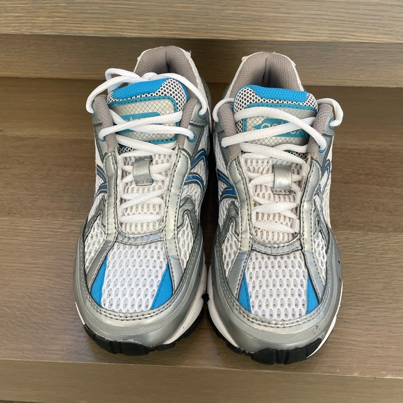 Aetrex Women’s RX Runner Athletic Shoe Wide Width in Blue/White - Picture 2 of 7